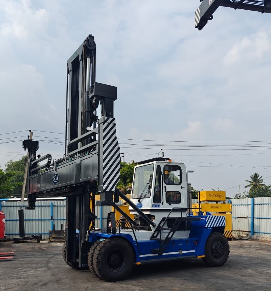 Empty Container Handler ECT-08-3H | SCA Heavy Equipment